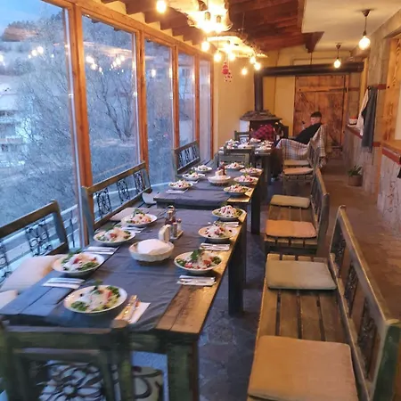 Guest house Rhodope House Momchil Yunak 3*