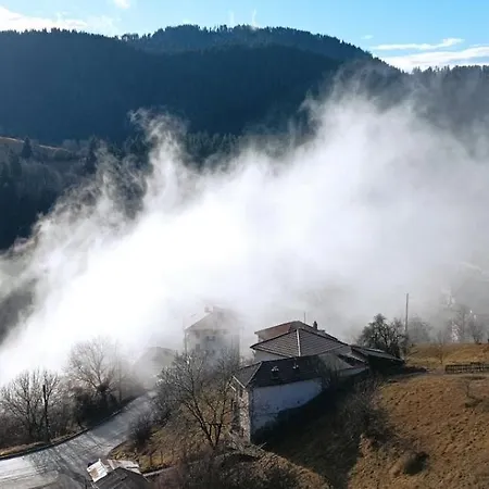Rhodope House Momchil Yunak Momchilovtsi (Smolyan)